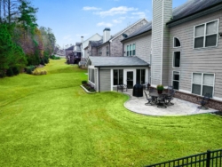 Sun room with patio in Atlanta